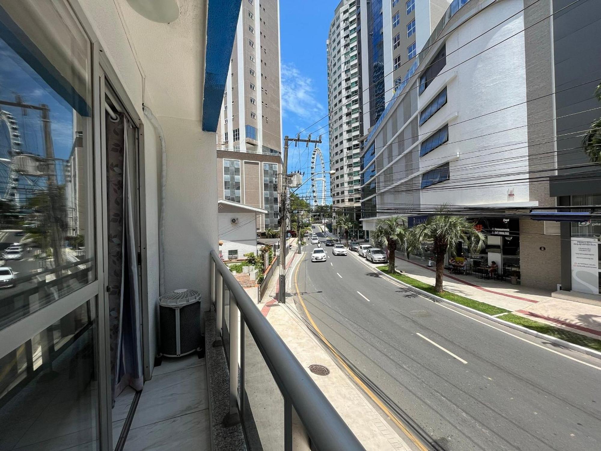 Ma01- Kitnet Com Ar | Vista Big Wheel | Garagem Apartment Balneario Camboriu Bagian luar foto