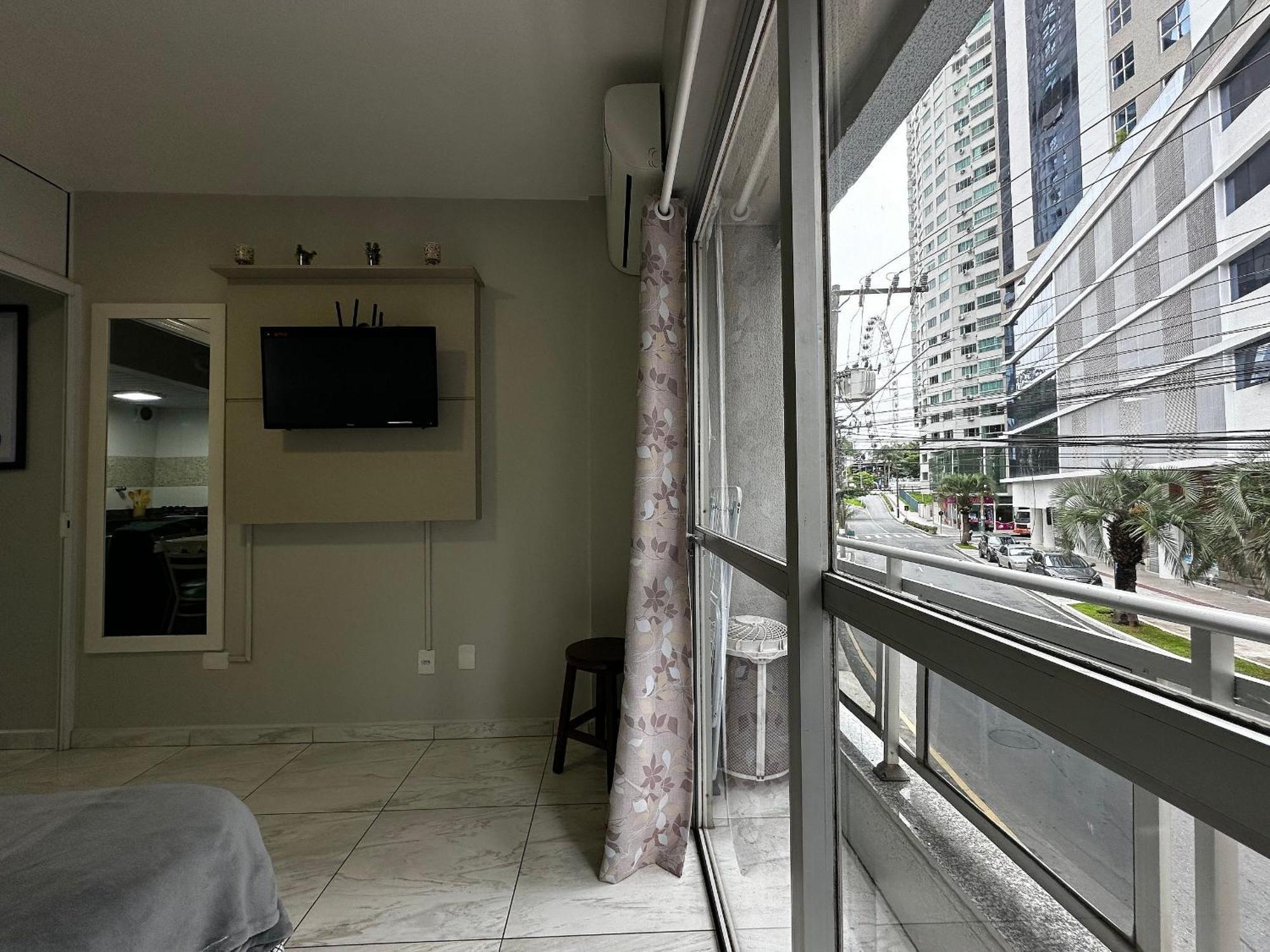 Ma01- Kitnet Com Ar | Vista Big Wheel | Garagem Apartment Balneario Camboriu Bagian luar foto